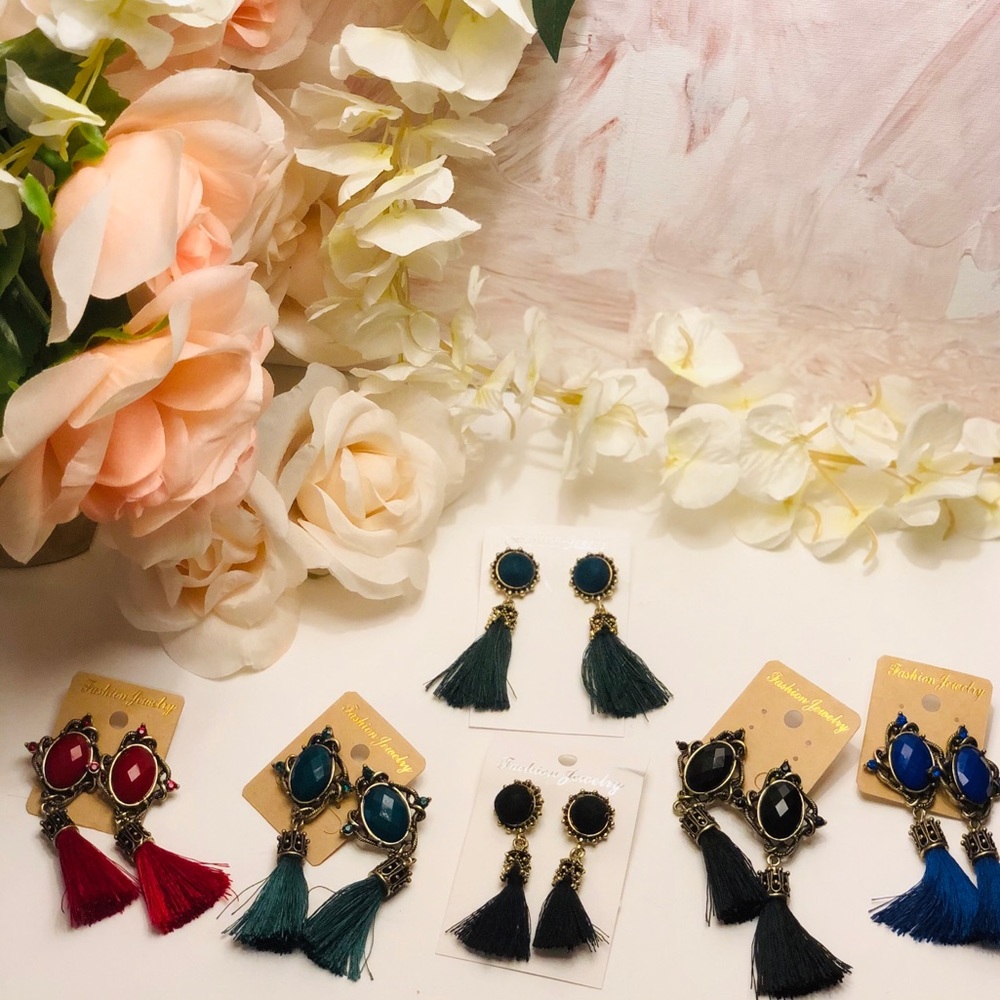 Lynn (All Earrings 5/$30)